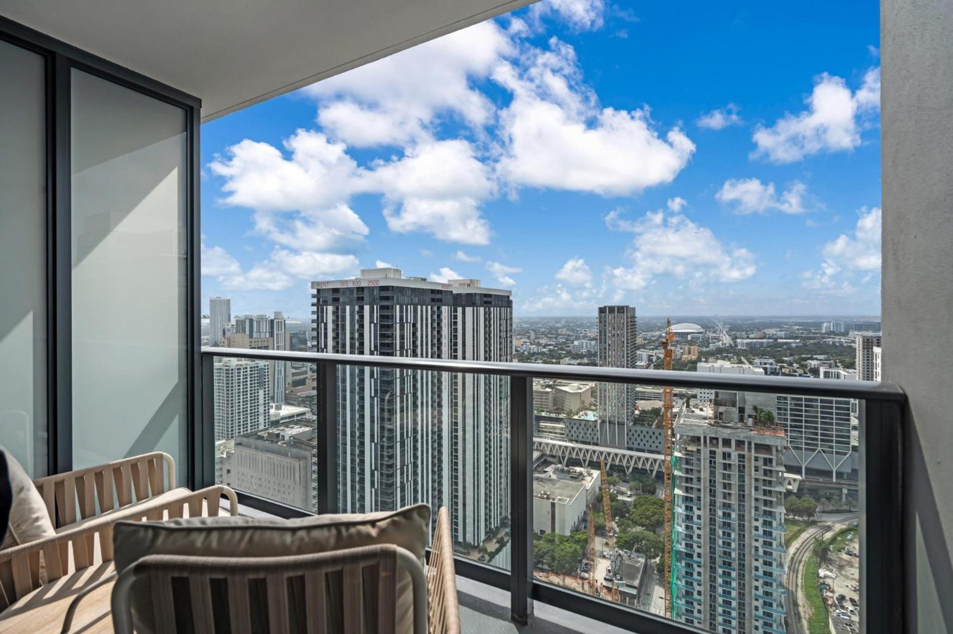 Modern 1Br Apartment With Breathtaking Views Heart Of Downtown ميامي المظهر الخارجي الصورة